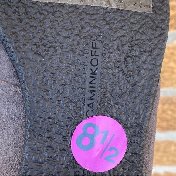 Rebecca Minkoff Persy Shearling
Boots 8.5 - Picture 10 of 12